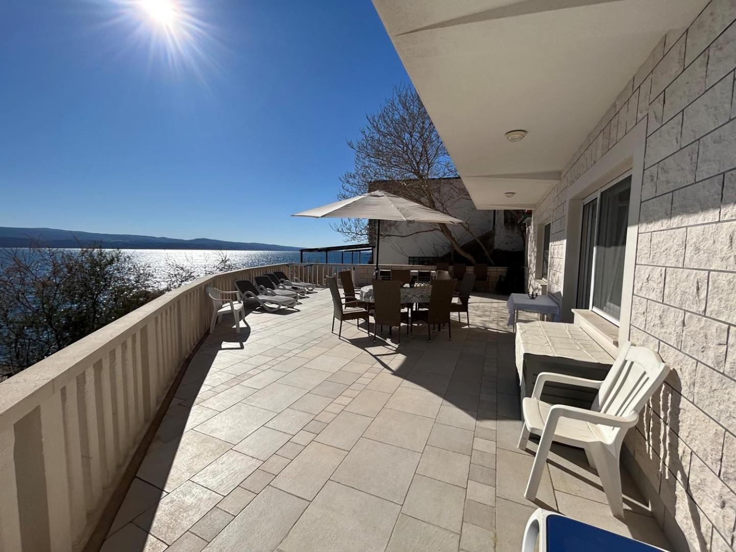 Azure Apartments By The Sea Near City Omiš Dış mekan fotoğraf